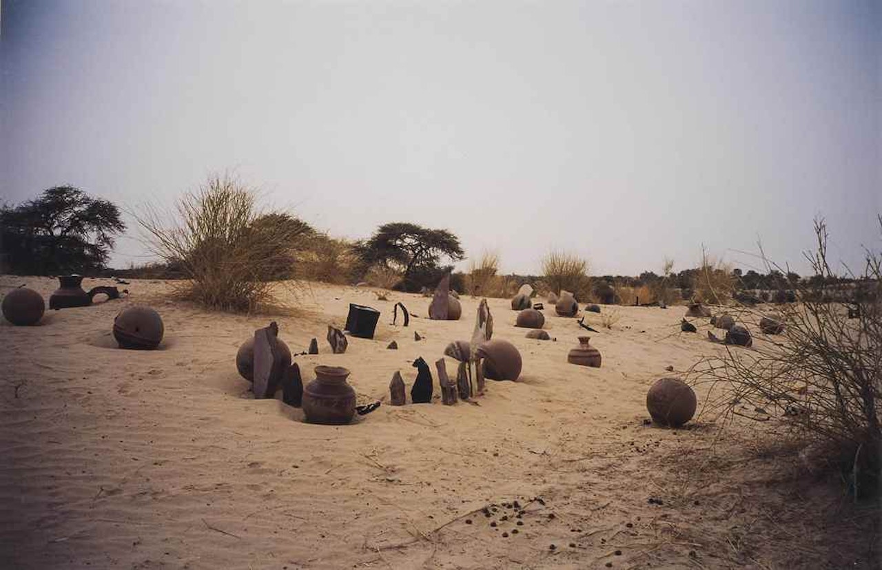 Cementerio #6 (Cemetery #6) by Gabriel Orozco