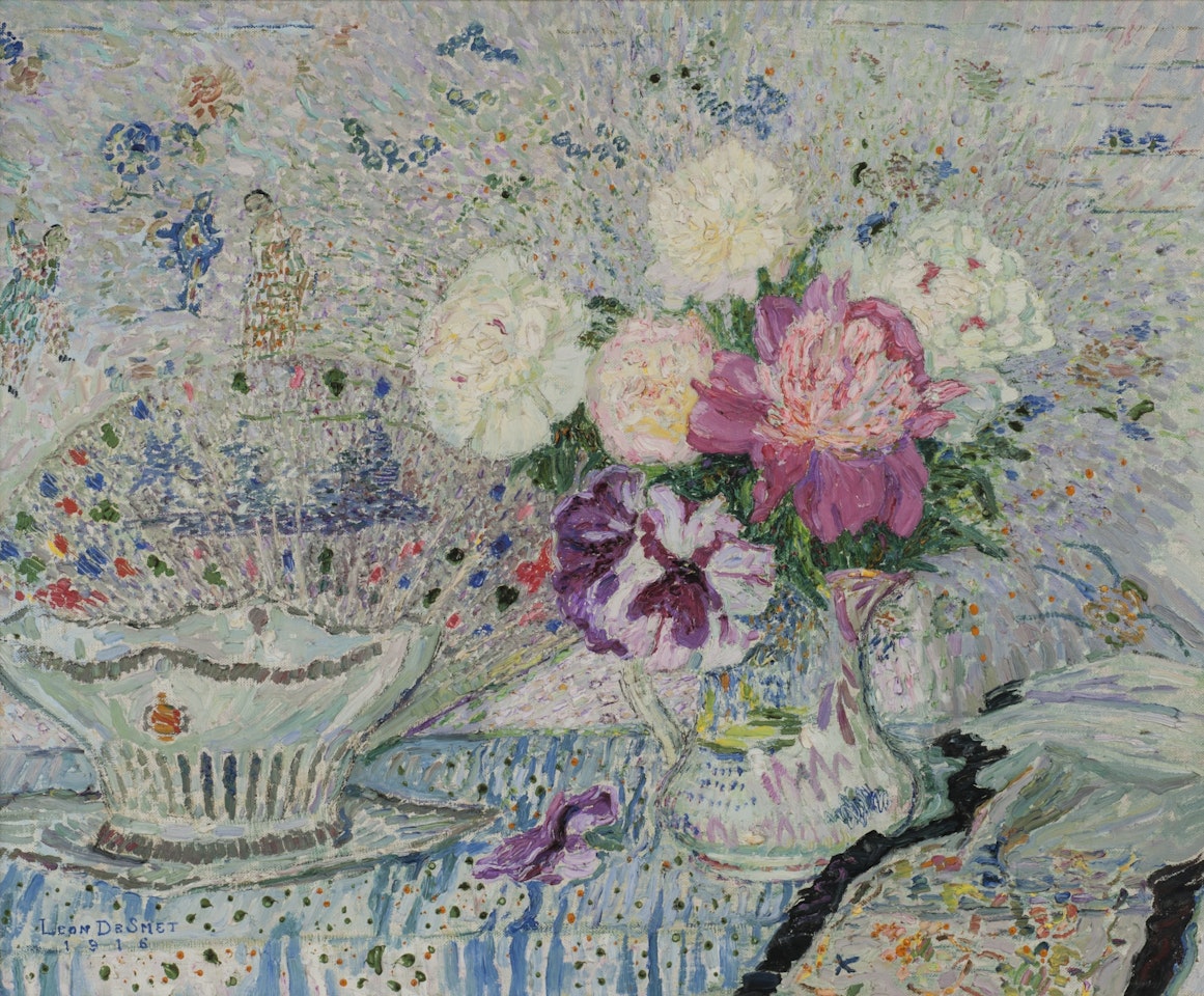 NATURE MORTE AU BOUQUET, PANIER ET ÉVENTAIL by Leon de Smet