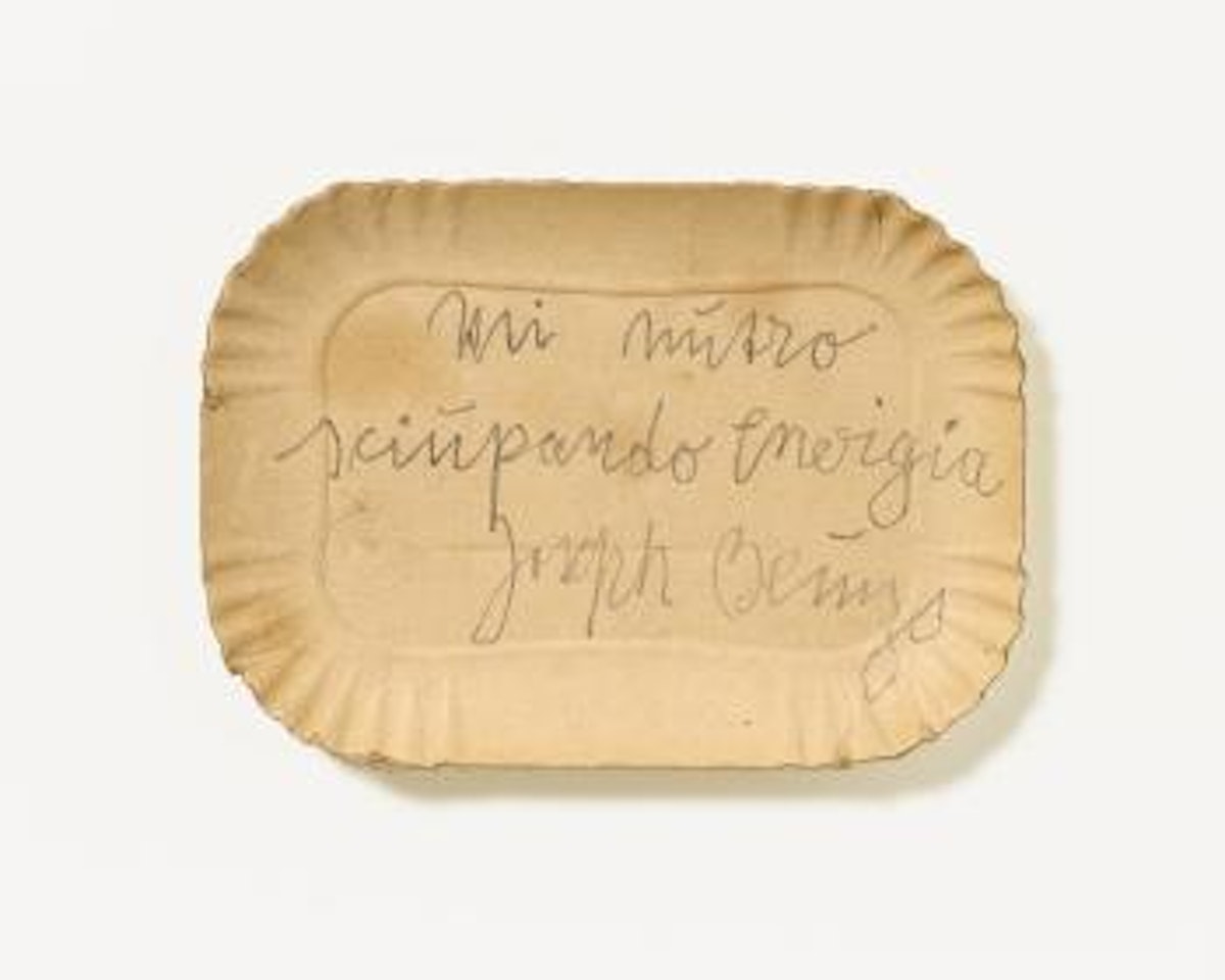 Mi nutro sciupando energia by Joseph Beuys