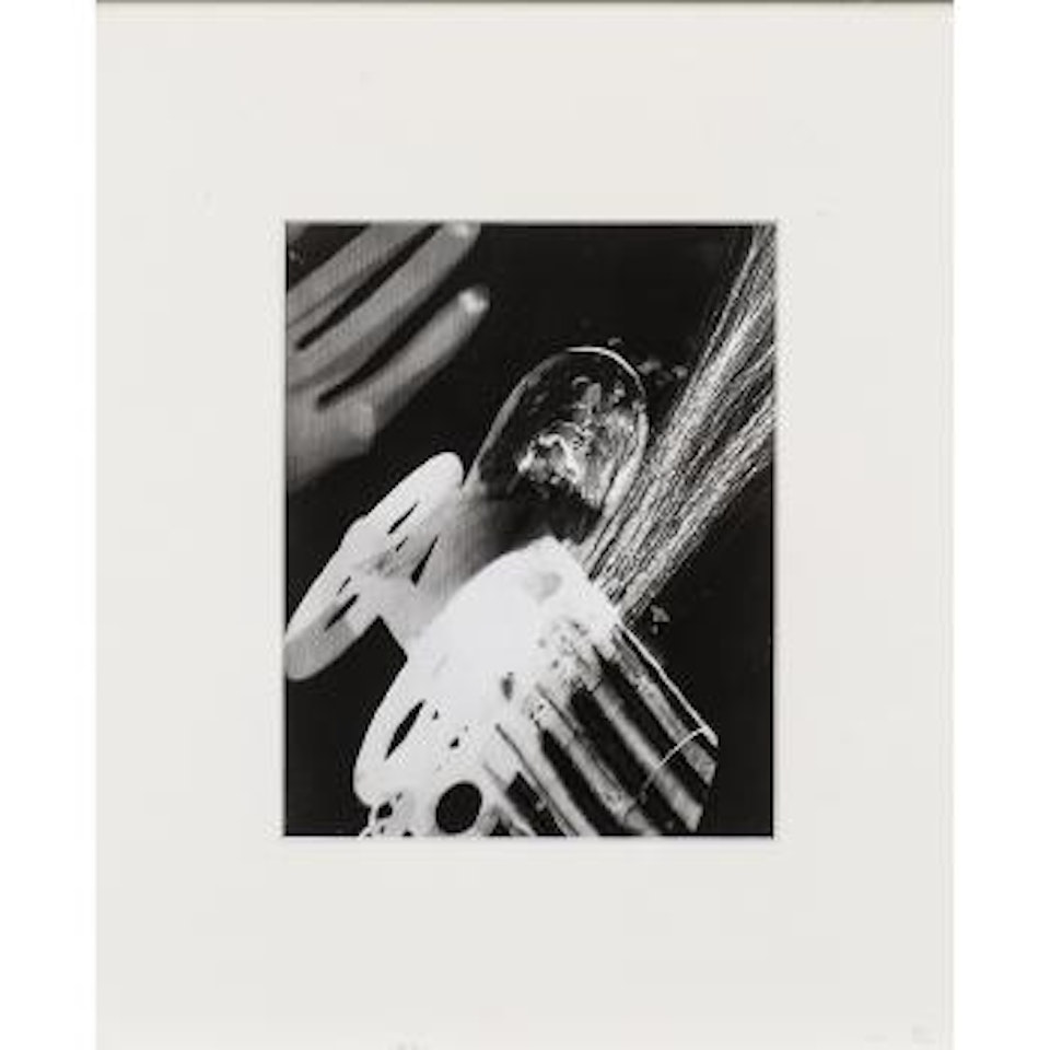 Composition au gant by Man Ray