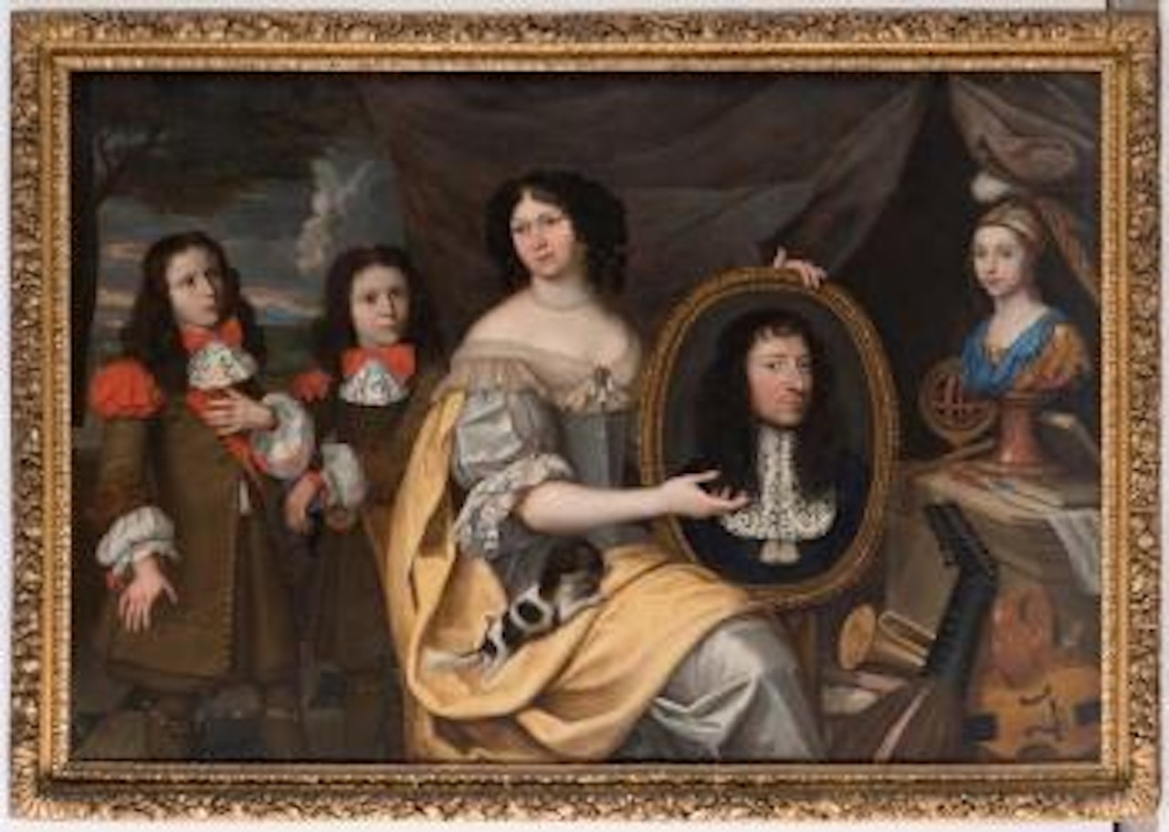 Portrait d’une femme tenant le portrait en médaillon de son mari, avec ses enfants by Pier Francesco Cittadini