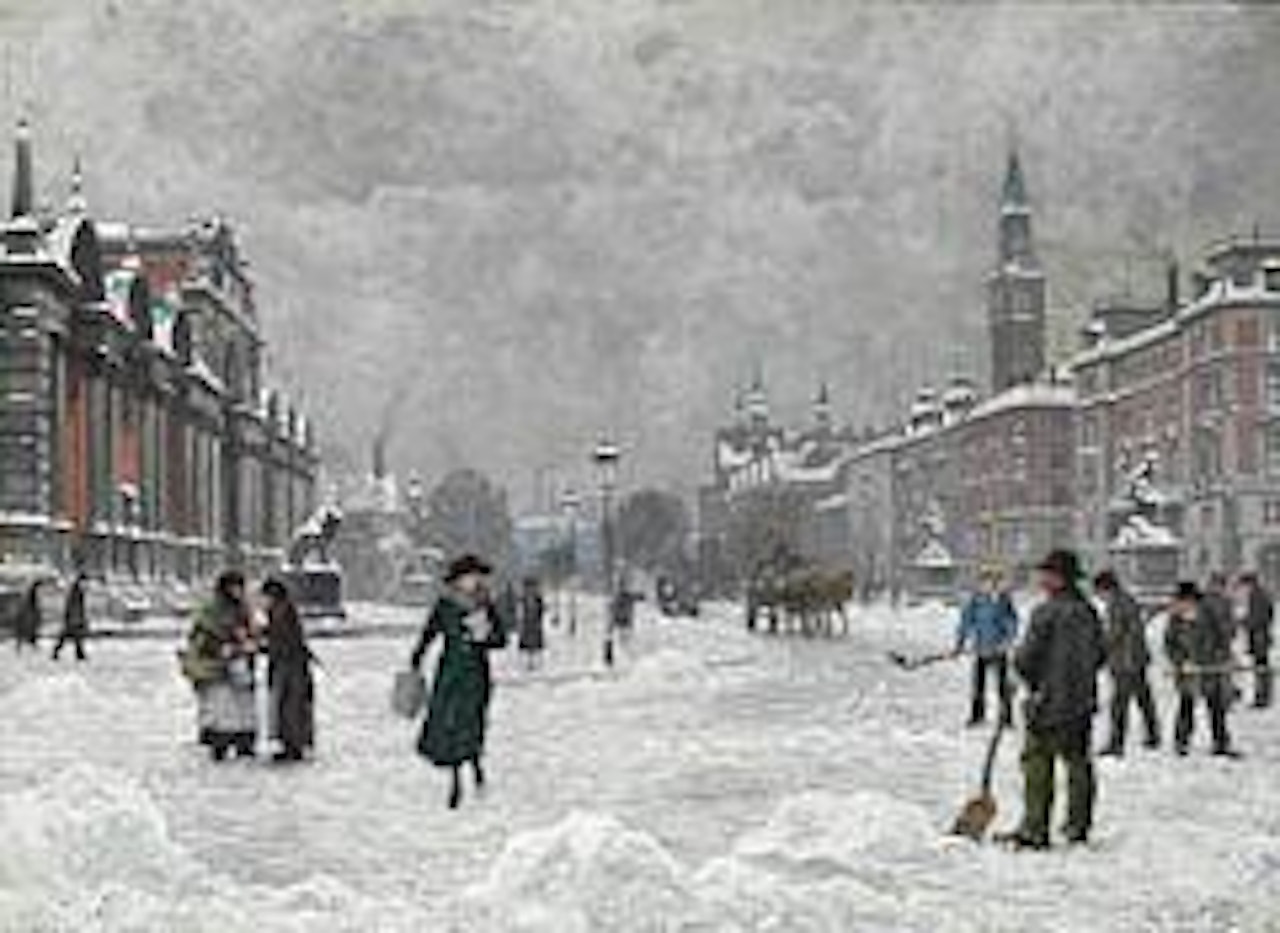 Vinterdag Vestre Boulevard. Winter day in Copenhagen outside Glyptoteket. A young elegant woman is crossing the street by Paul Fischer