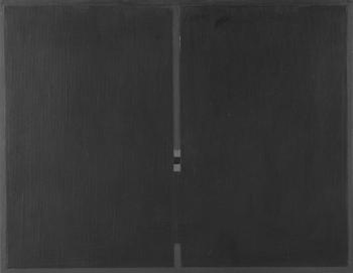 Attrazione quadrata nera e bianca in tensione verticale interrotta - due quadrati bianchi e uno nero by Antonio Calderara