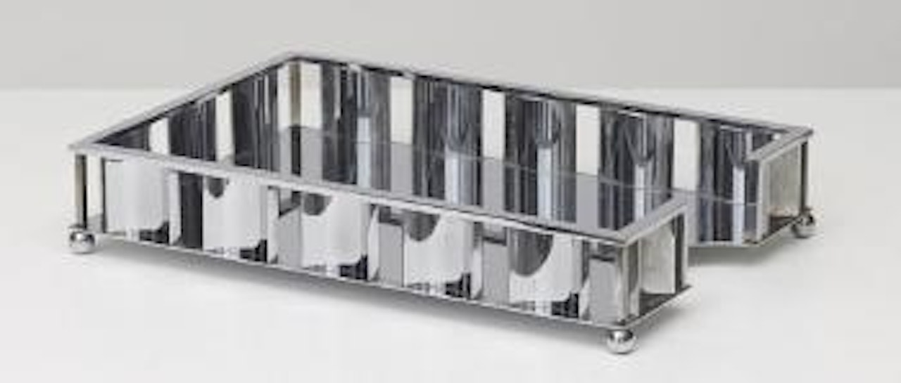 Porte-courrier moderniste ,
Circa
1930 by Jacques Adnet