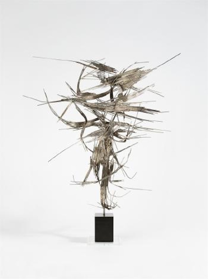 Raumplastik 'Chi' by Norbert Kricke