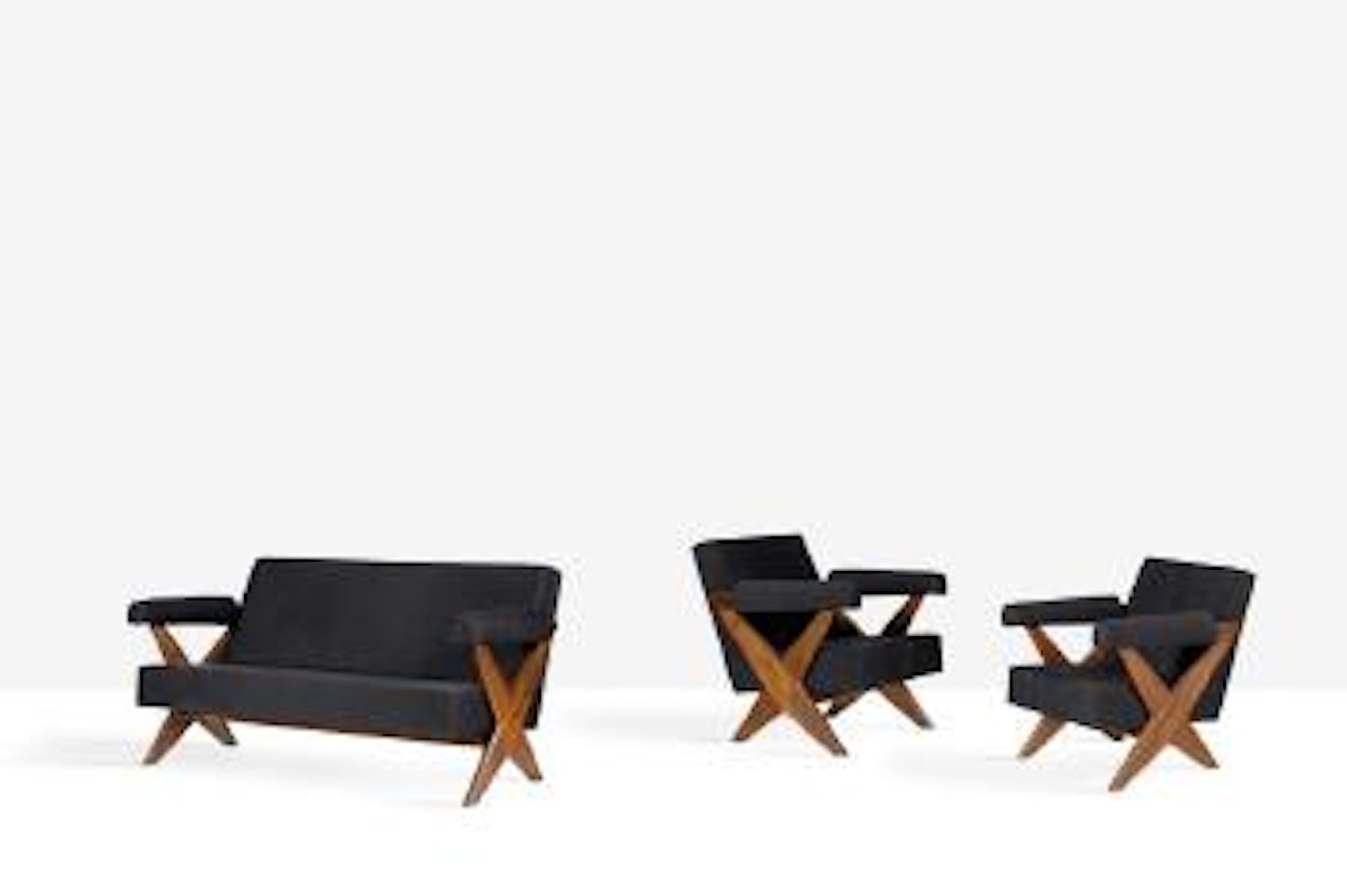 Un canapé et 2 fauteuils by Pierre Jeanneret