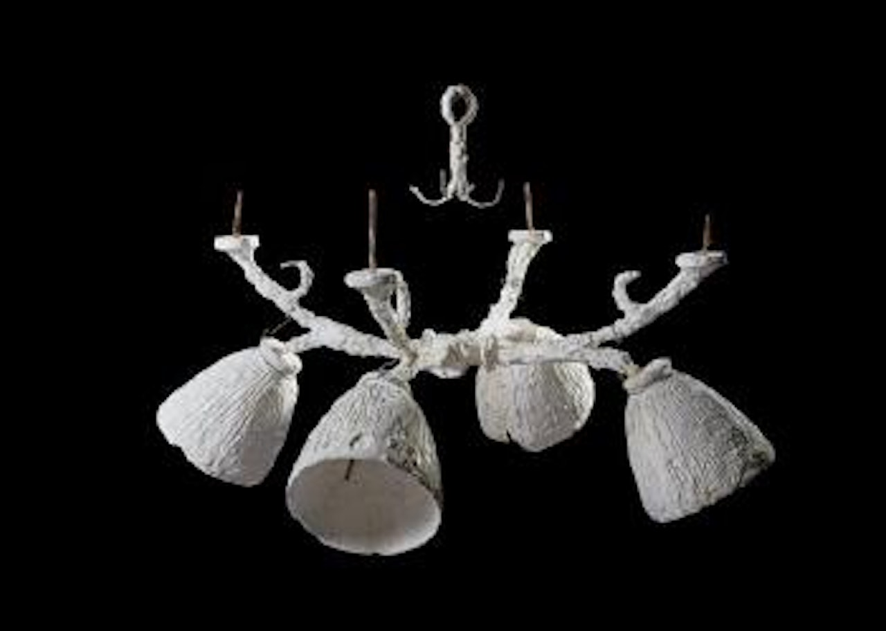 Lustre à quatre branches et éclairages en forme de cloches by Diego Giacometti