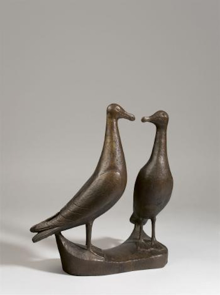 Zwei Möwen ,
1957 by Gerhard Marcks