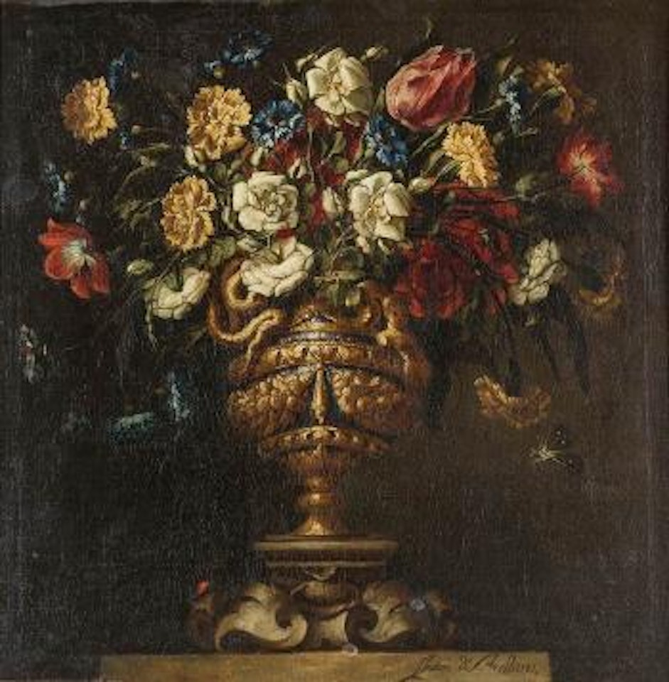 Florero con gardenias, claveles, tulipanes, clavelinas y otras flores e insectos en un jarrón de bronce sobre un pedestal , by Juan de Arellano