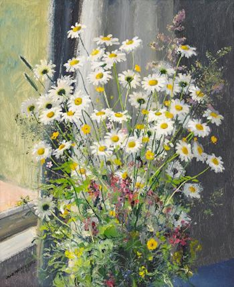 Midsommarbukett med prästkragar ,
1945 by Olle Hjortzberg