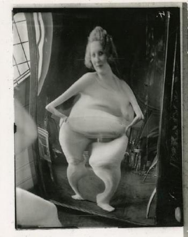 Distorsion 14 ,
1933 by André Kertész
