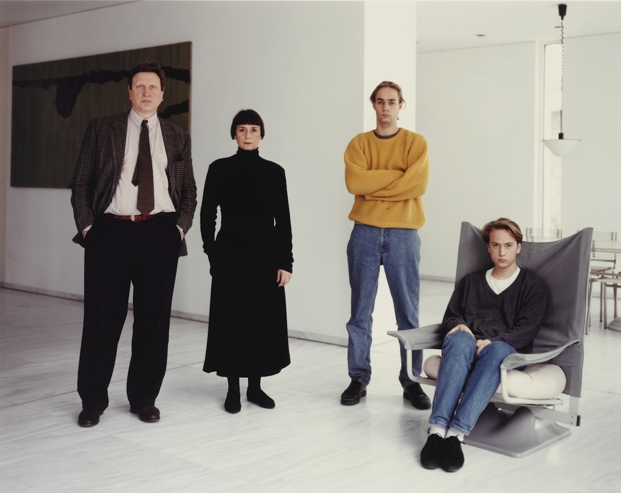 THE SCHÄFER FAMILY, DÜSSELDORF by Thomas Struth