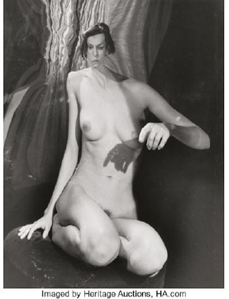 20th St. West, NY; Washington Square, NY; Distortion 24 (Nude on Bent Knees) ,
1933
-
1961
,
Printed
1984 by André Kertész
