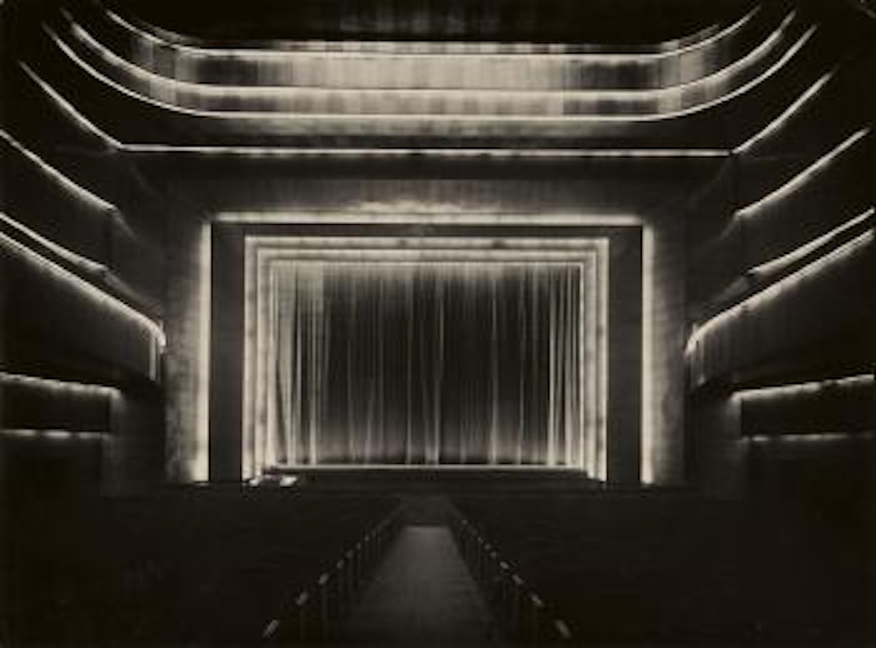 Cinema Capitol, Cologne ,
Circa
1930 by August Sander