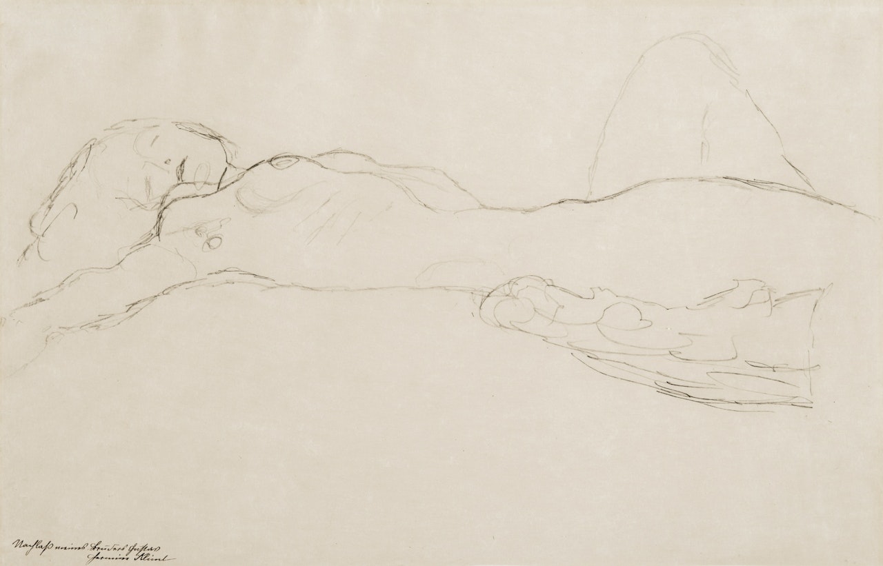 LIEGENDER AKT NACH LINKS, DAS LINKE BEIN AUFGESTELLT (RECLINING NUDE TO THE LEFT, LEFT LEG BENT) by Gustav Klimt