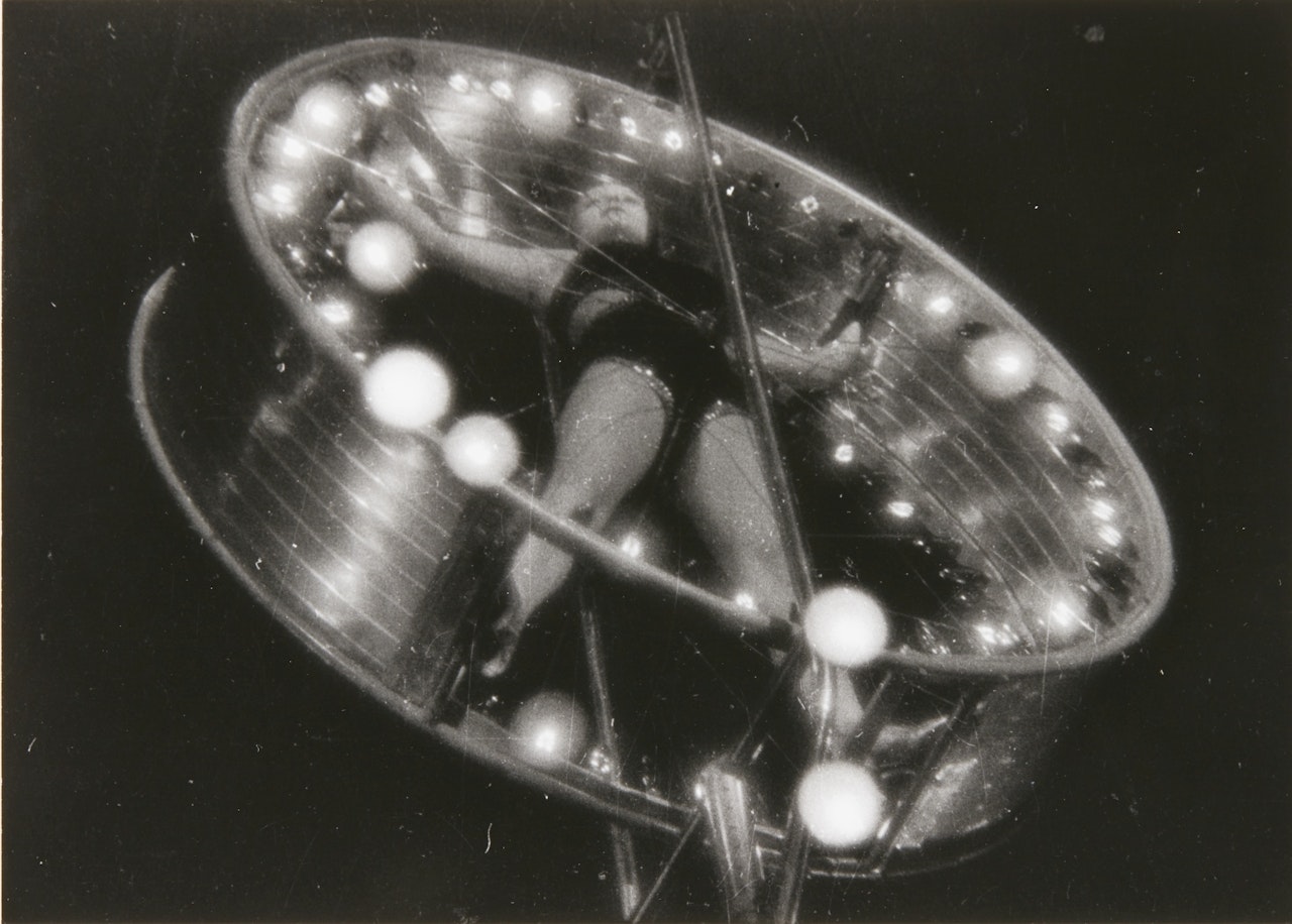 THE RHINE WHEEL by Alexander Rodchenko
