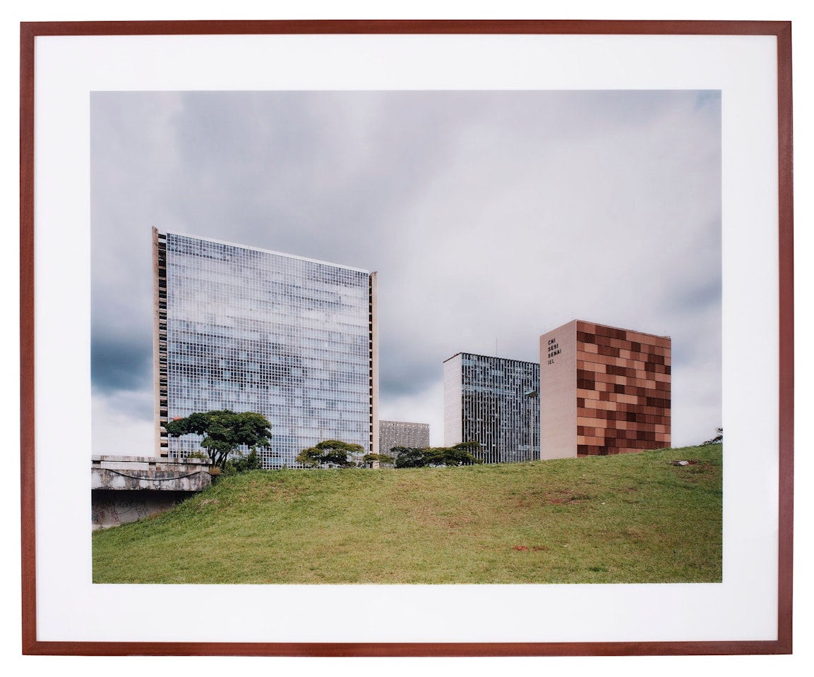 BANKSEKTOR NORD, BRASILIA by Andreas Gursky