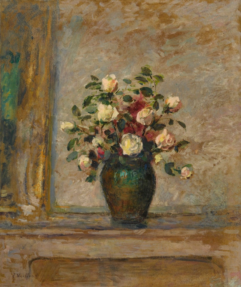 ROSES SUR UNE CHEMINÉE by Édouard Vuillard