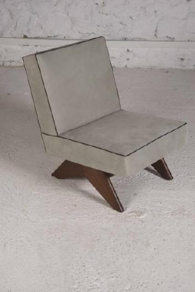 Chauffeuse ,
Circa
1960 by Pierre Jeanneret