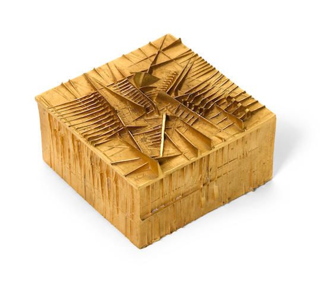 Le Coffret by Arnaldo Pomodoro