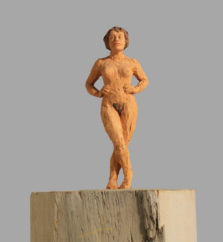 Stehender Frauenakt by Stephan Balkenhol