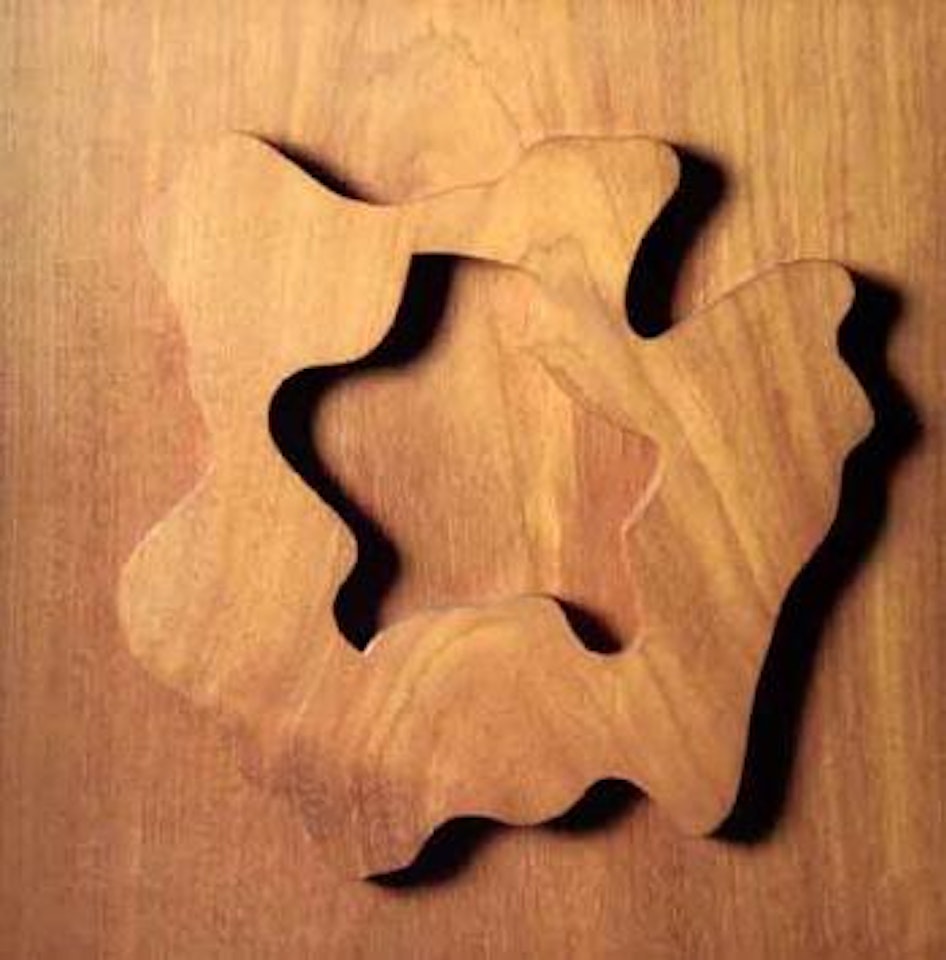 Couronne chantante by Jean Arp