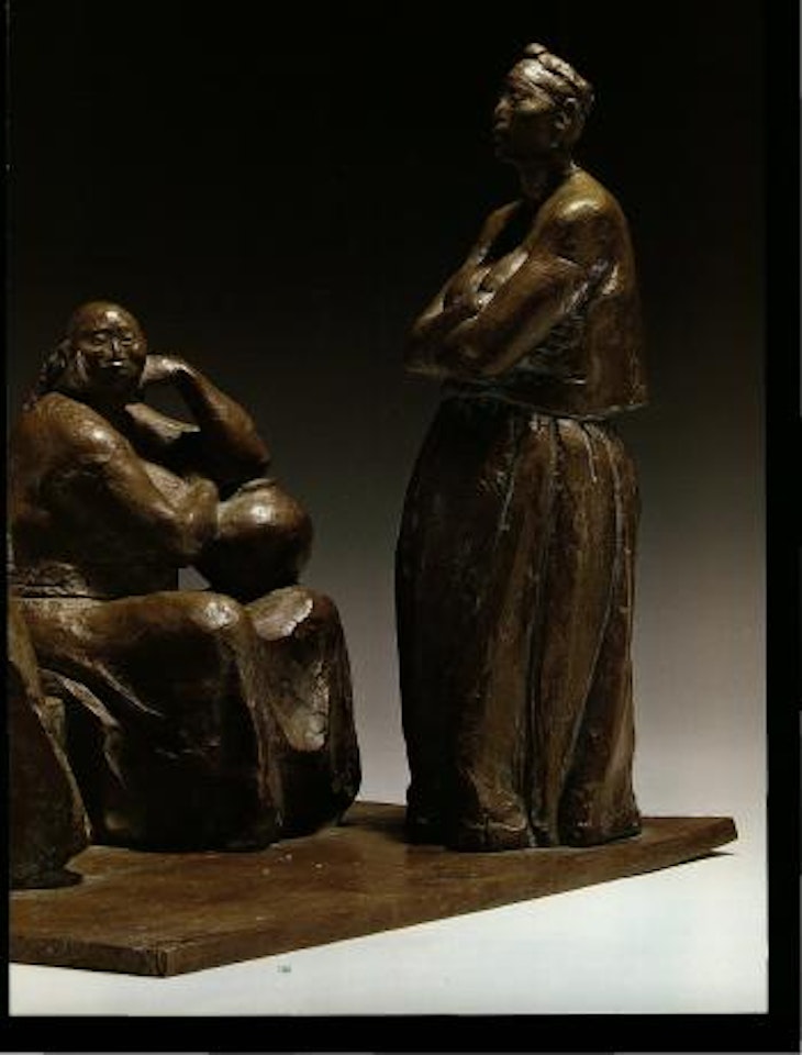 People chatting by Francisco Zuñiga