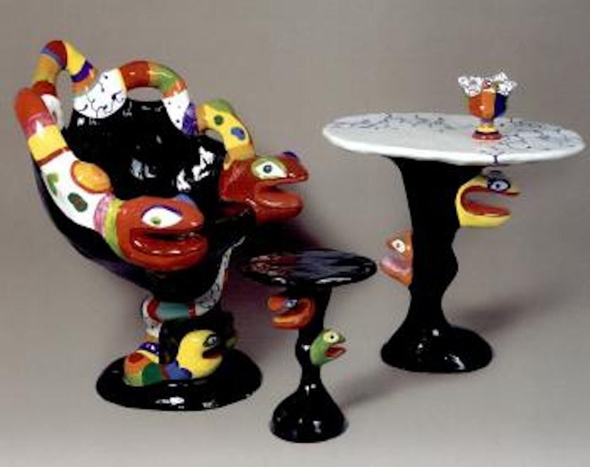 Grand fauteuil au serpent - table stool and urn by Niki de Saint Phalle