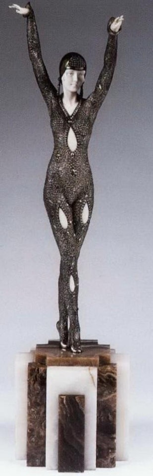 Grande - Dourga by Demetre Chiparus