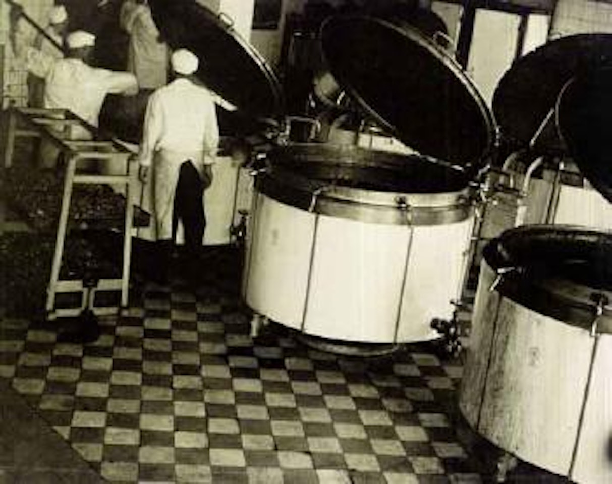 Factory kitchen, cauldron by Alexander Rodchenko