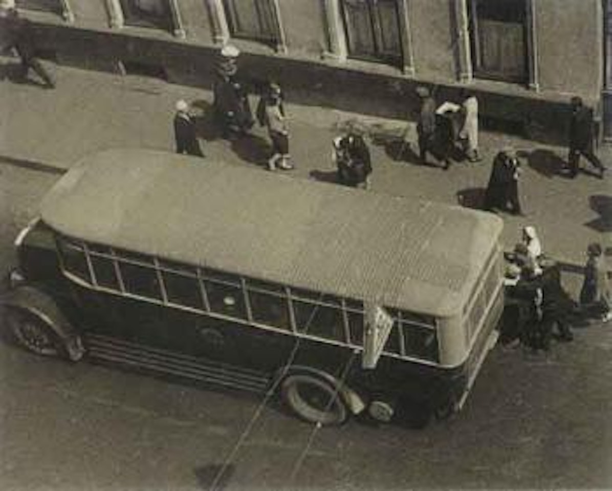 Arbat, bus station by Alexander Rodchenko