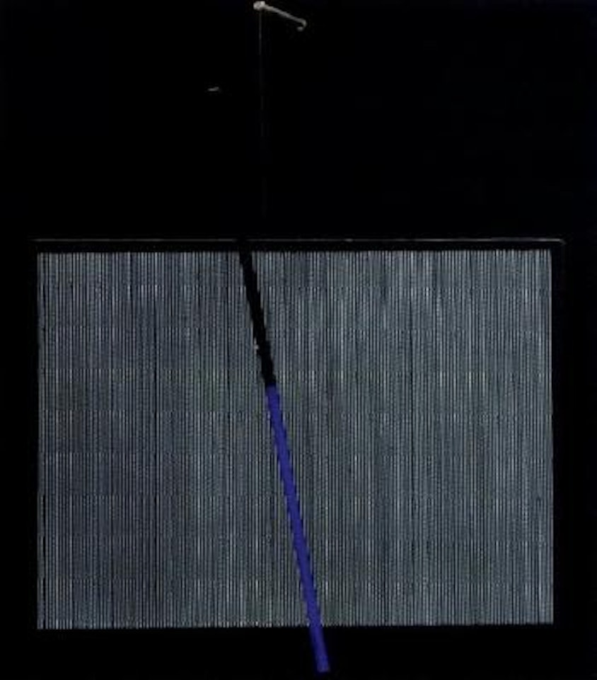 Incline bleu et noir by Jesus Rafael Soto