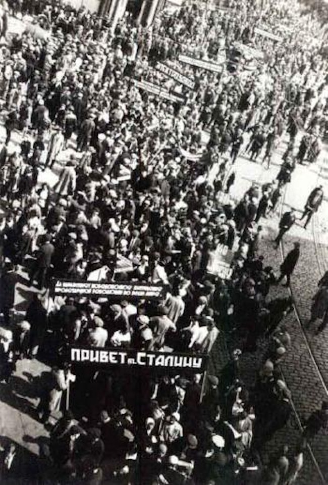 Mayday demonstration on Miasnitskaia Street by Alexander Rodchenko