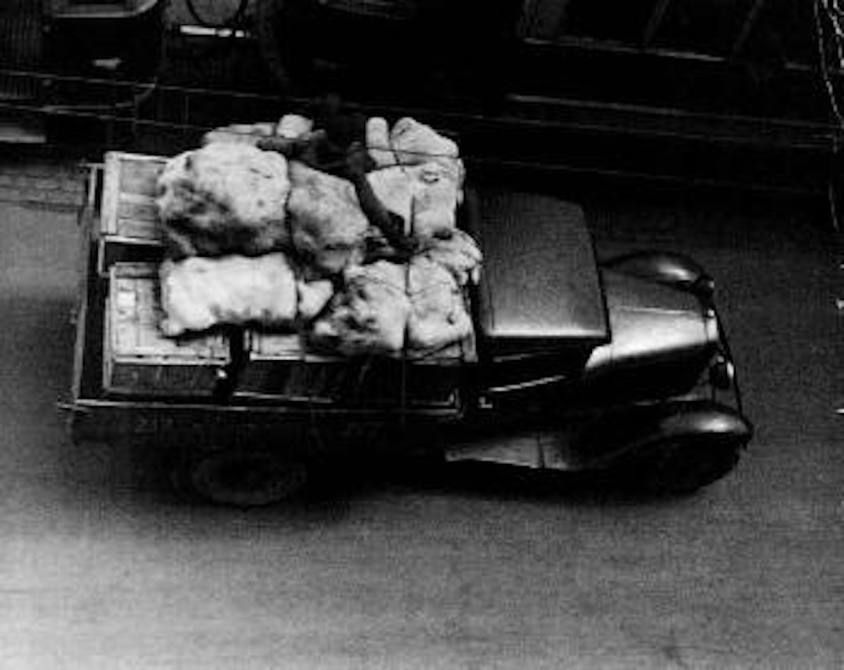 Transportation of goods, 1932 by Alexander Rodchenko