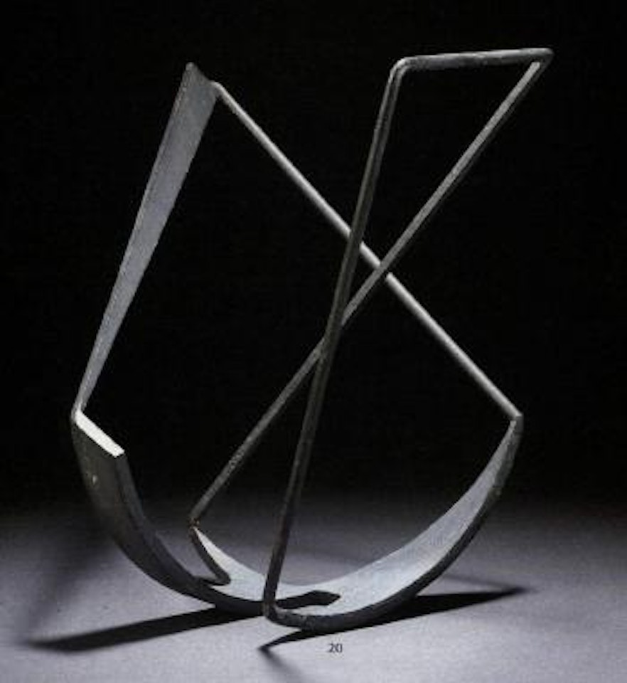 Drawing in the air - concrete sculpture by Robert Jacobsen