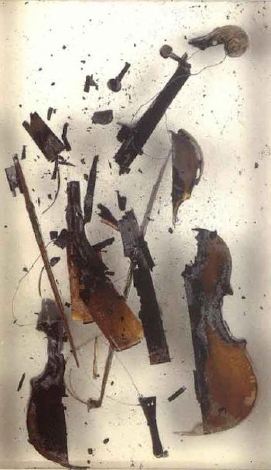 Colere de violon by Arman