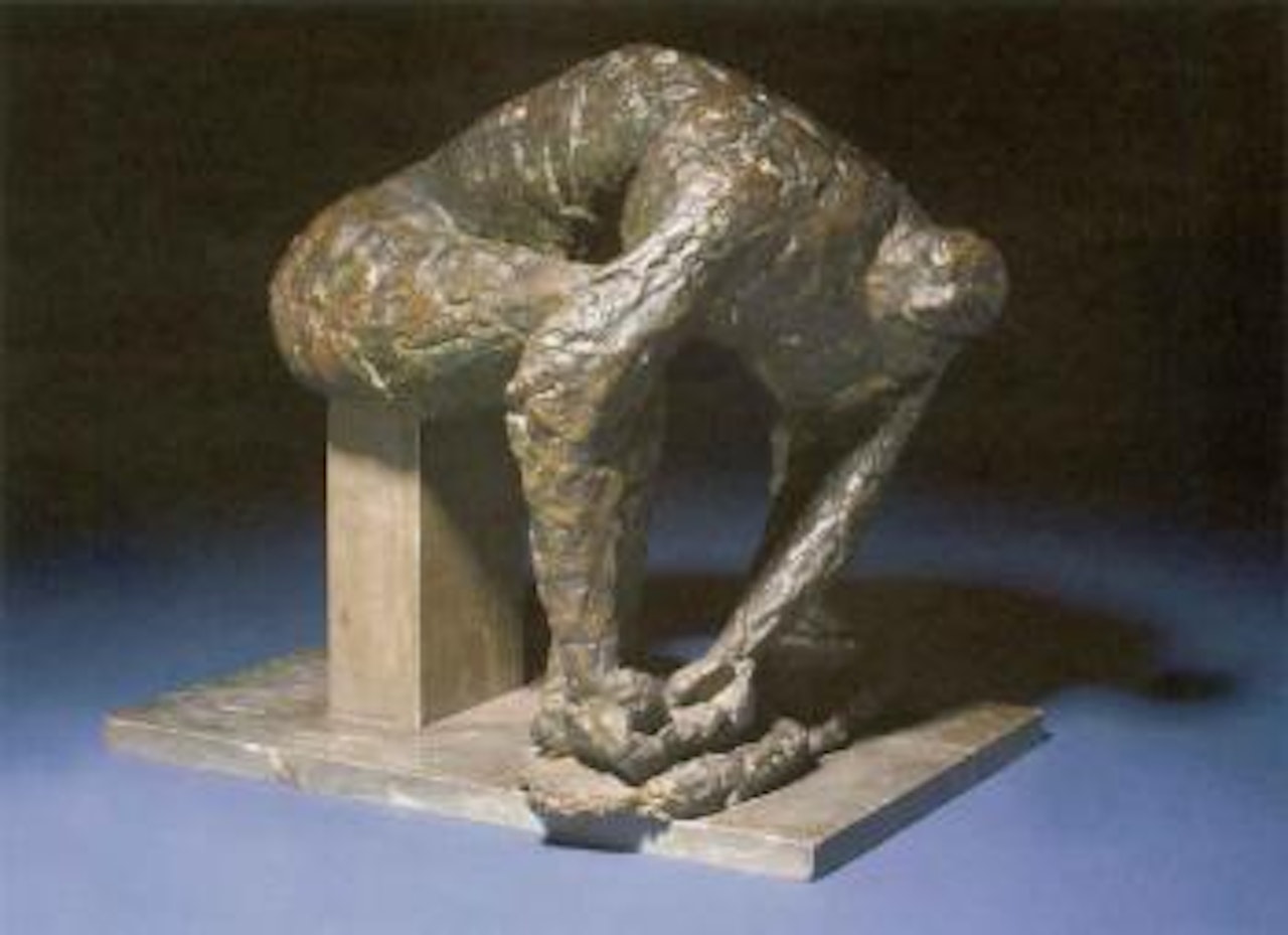 Seated woman by Anthony Caro