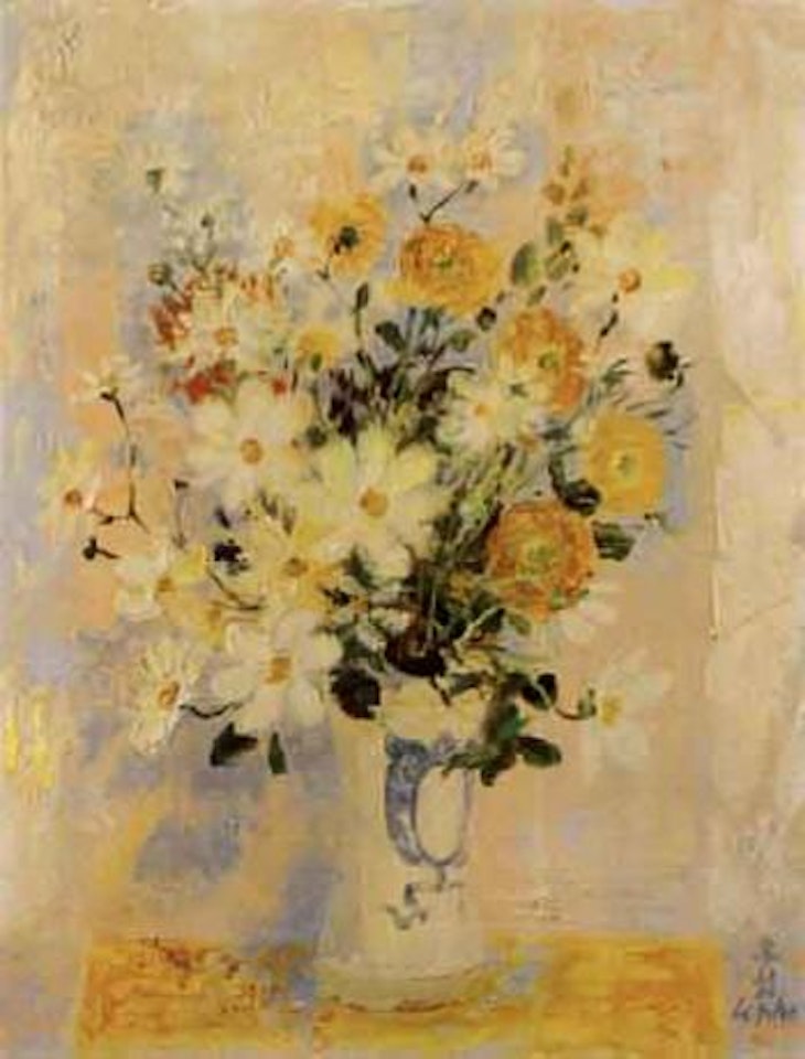 Yellow flowers by Le Pho