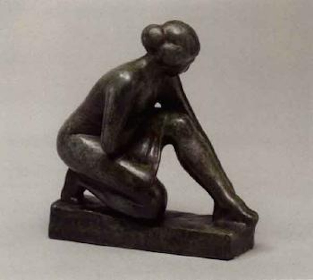 Ramasseuse d'herbes sauvages by Aristide Maillol