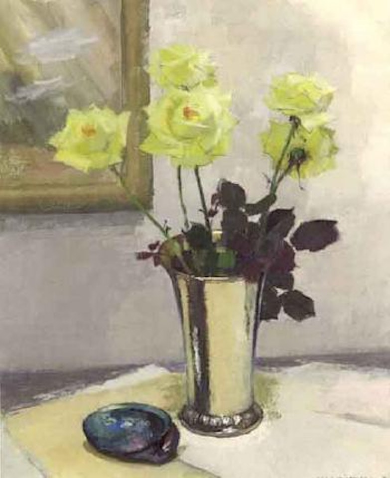 Still life of yellow roses in silver vase by Olle Hjortzberg