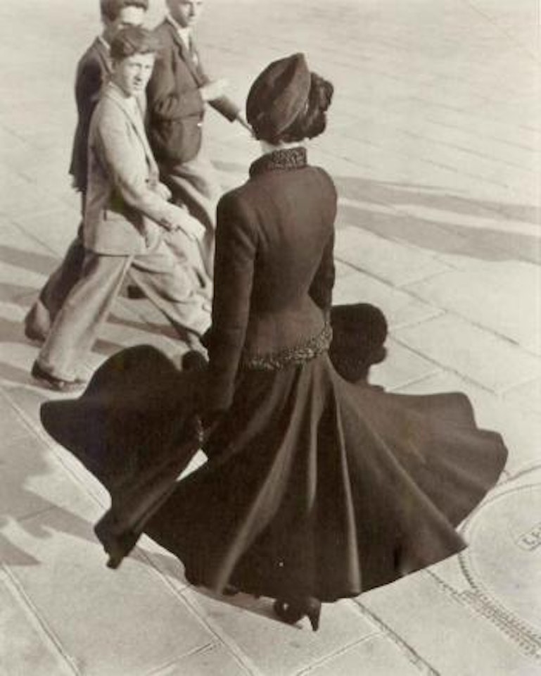 Renee, the new look of Dior, Place de la Concorde, Paris, August 1947 by Richard Avedon