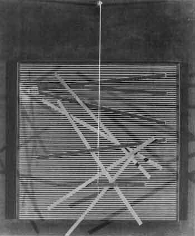 Petite vibration brique et noire by Jesus Rafael Soto