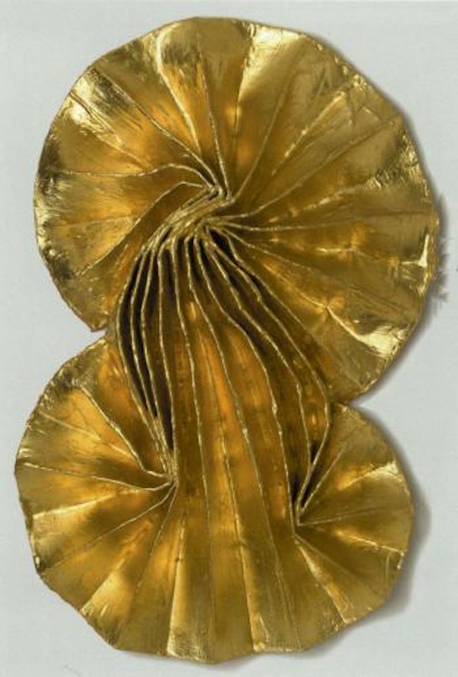 Amazing grace by Lynda Benglis
