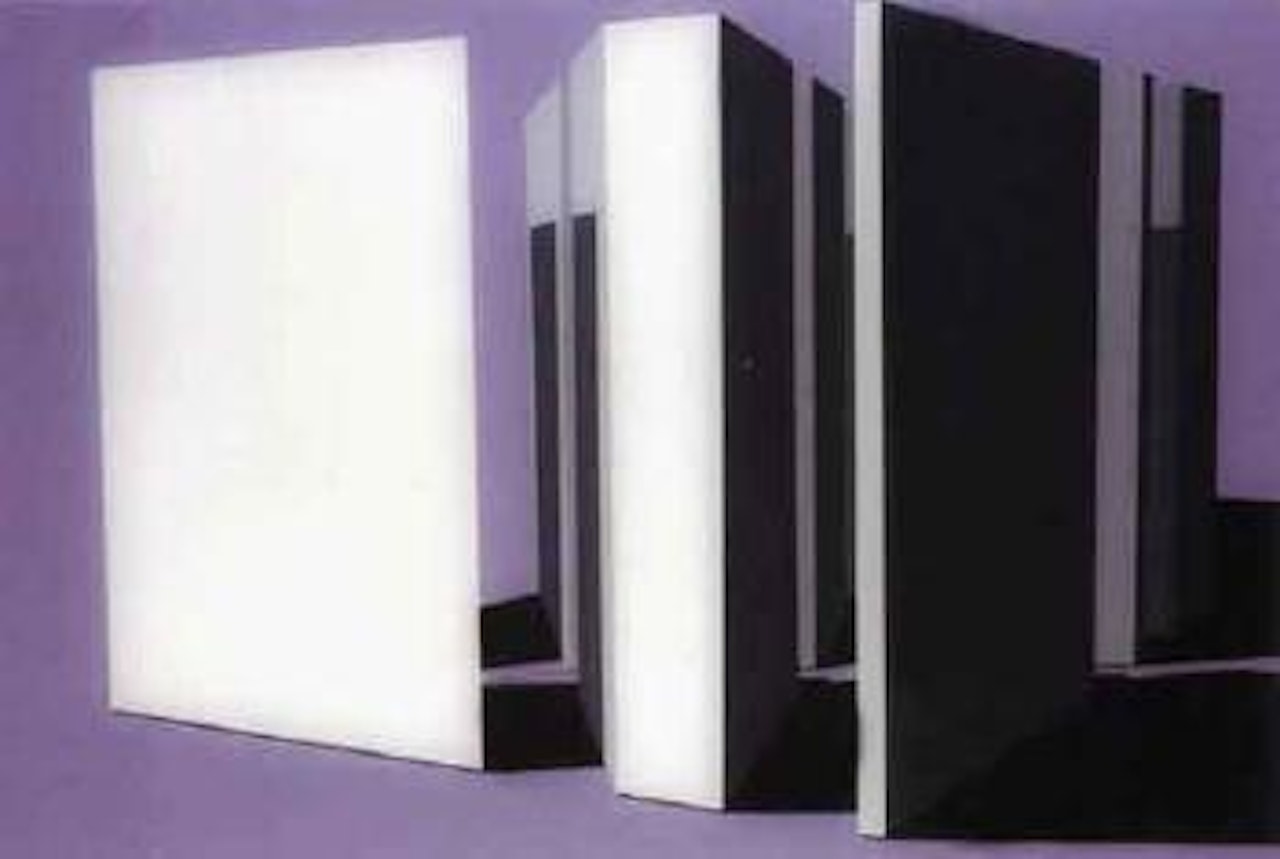 Painting of sculpture by Julian Opie