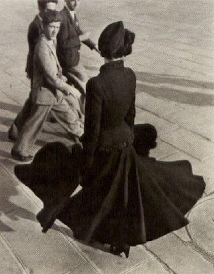Renee, the new look of Dior, Place de la Concorde, Paris, August by Richard Avedon