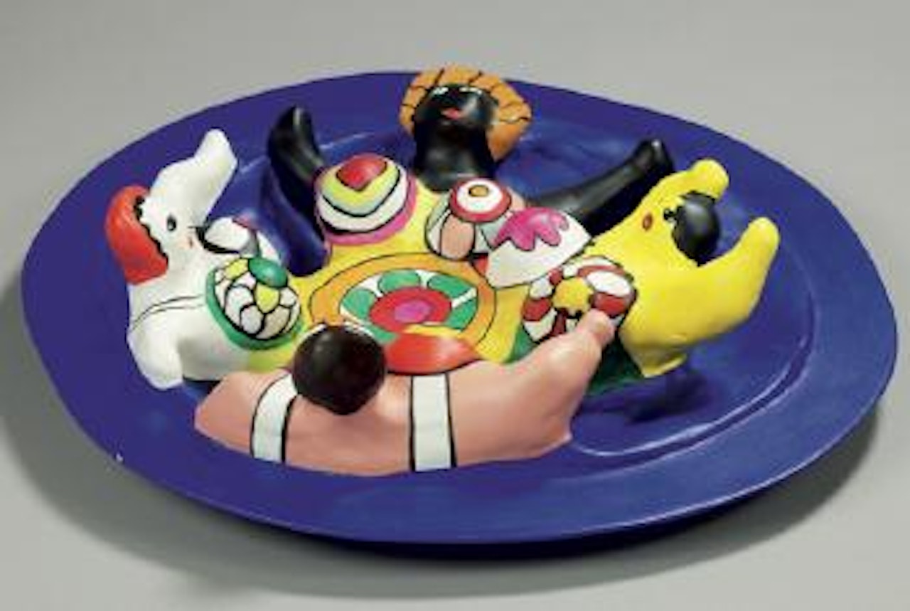 Fontaine aux quatre nanas by Niki de Saint Phalle