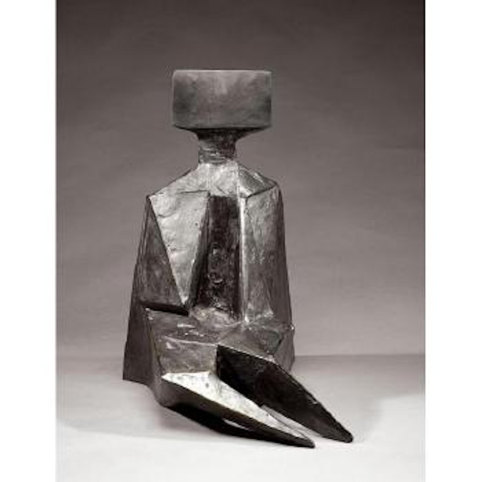 Sitting figure II by Lynn Chadwick