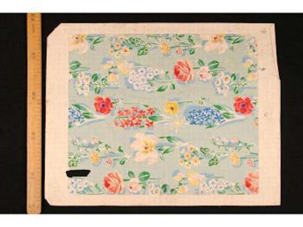 Composition florale sur fond bleu by Raoul Dufy