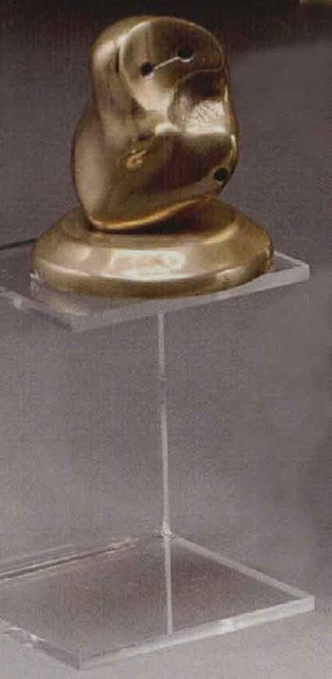 Curved head by Henry Moore