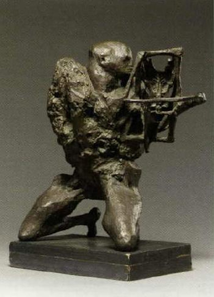 Maze player by Michael Ayrton